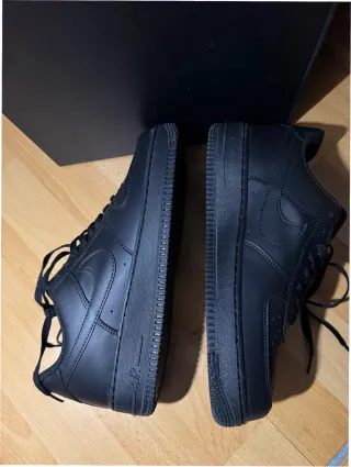 Nike Air Force 1 Low '07 Negras Talla 44