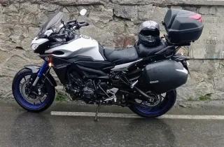 Yamaha MT-09 Tracer Touring Moto