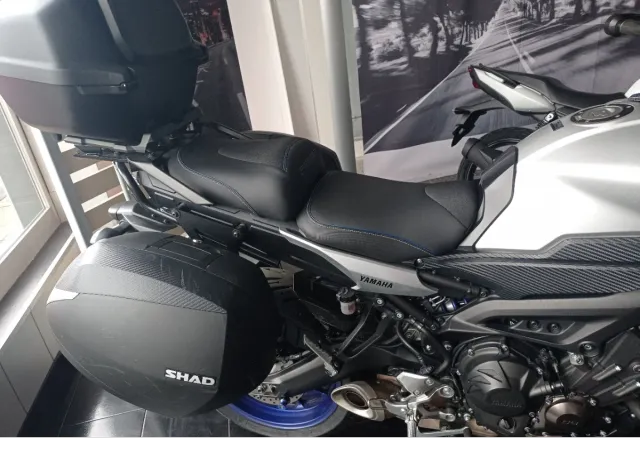 Yamaha MT-09 Tracer Touring Moto