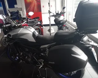 Yamaha MT-09 Tracer Touring Moto