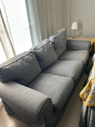 Sofá 3 plazas Ikea gris tela