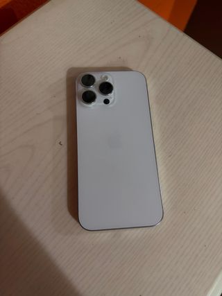 iPhone 16 Pro Max para piezas