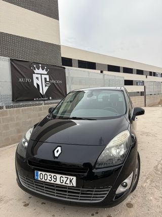 Renault Grand Scenic 2011