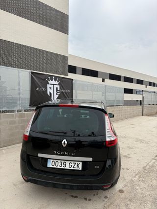 Renault Grand Scenic 2011