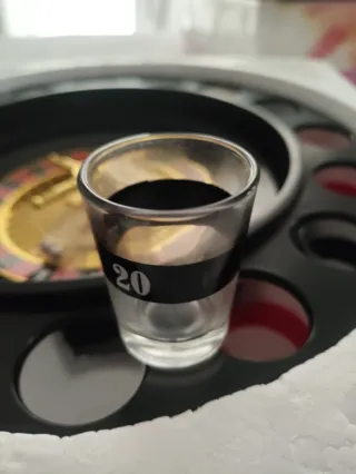 Ruleta de Bebidas con Vasos