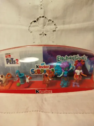 Kinder Sorpresa Diorama Pet 2 & Enchantimals