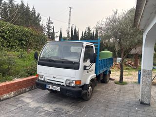 Nissan Cabstar 1999