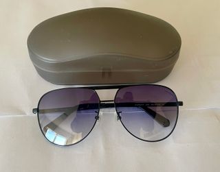 Gafas de Sol Guess Aviador Negro/Gris