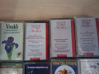 Lotto 11 Musicassette MC - Mina Celentano ecc