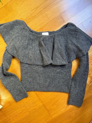 Jersey Zara Gris con Volante