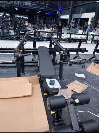 Máquina de gimnasio nueva y de segunda mano