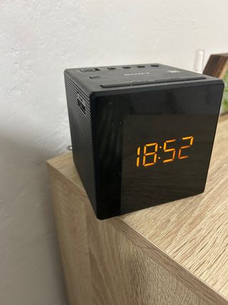Despertador Sony Negro