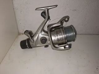 Carrete pesca Shimano Baitrunner 8000