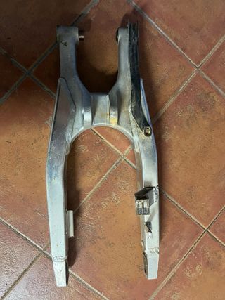 Basculante Honda CR250F 2007 con golpe