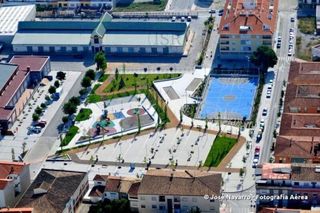 Local comercial en venta en Baza