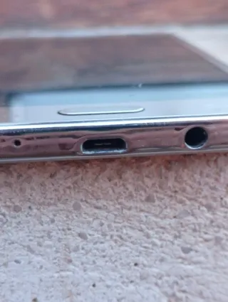 Samsung Galaxy J5 per parti