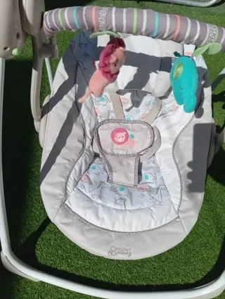 Columpio bebé con peluches