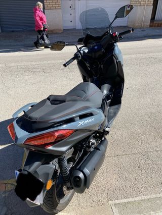 Yamaha XMAX 300cc gris Automática