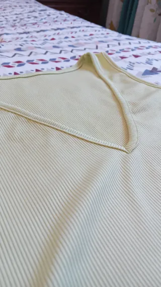 Top tirantes Shein verde pastel M