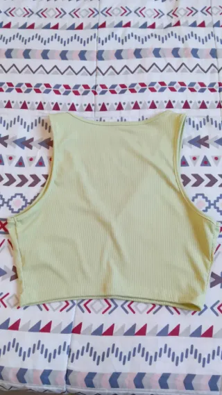 Top tirantes Shein verde pastel M