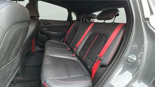 Hyundai Kona 1.6 GDI HEV Tecno Red DT 104 kW (141 CV)