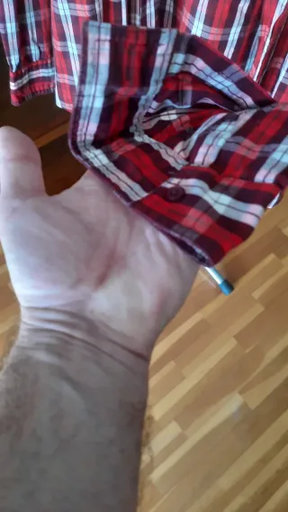 Camisa Quiksilver cuadros roja talla L