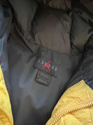 Chaqueta Jordan Amarilla y Negra
