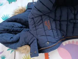 Chaqueta C&A niña azul marino con capucha