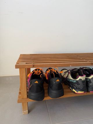 Zapatero de madera