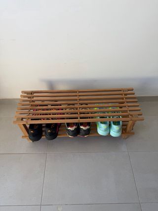 Zapatero de madera
