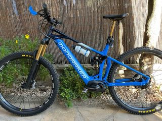 Bicicleta E-Bike Mondraker Doble Suspensión