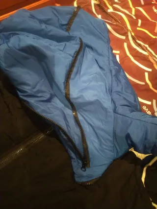 Chaleco  con capucha Talla M