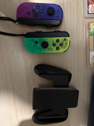 Nintendo Switch OLED Azul/Rojo practicamente Nueva