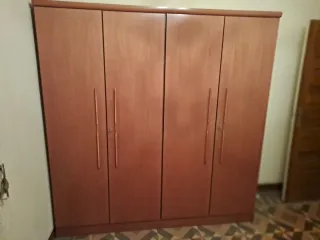 Mobile vetrina in legno per soggiorno