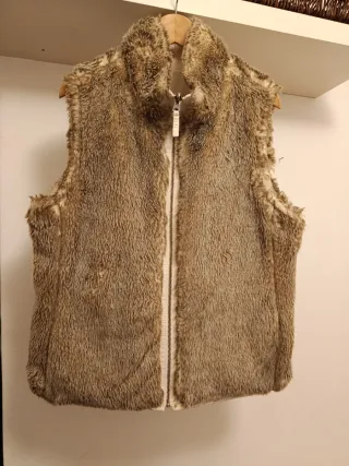 Chaleco GAP piel sintética beige