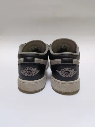 Scarpe Nike Air Jordan 1 low grigio e nero 38