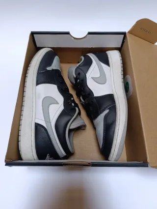 Scarpe Nike Air Jordan 1 low grigio e nero 38