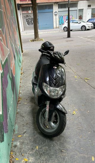 Ciclomotor Kymco Vitality 50t 2t Scooter Negra