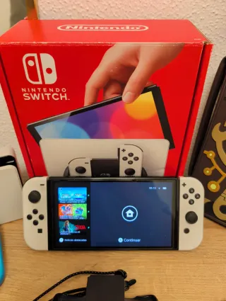 Nintendo Switch OLED Bianca + Accessori