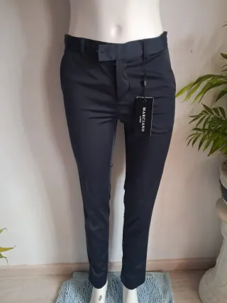 Conjunto GUESS Blazer y Pantalón Negro