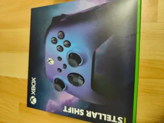Xbox Series X + 3 Controller Edizione Limitata