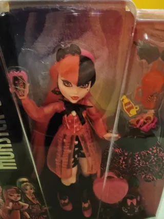 Bambola Monster High Draculaura