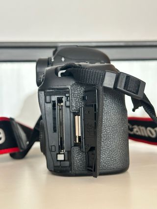 Canon EOS 5D Mark IV - Cuerpo