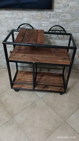 A domicilio mobile bar industriale artigianale