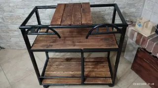 A domicilio mobile bar industriale artigianale