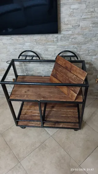 A domicilio mobile bar industriale artigianale