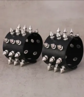 Coppia Bracciale rock borchie punk rave metal emo