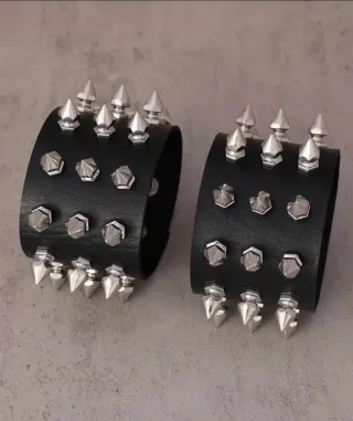 Coppia Bracciale rock borchie punk rave metal emo