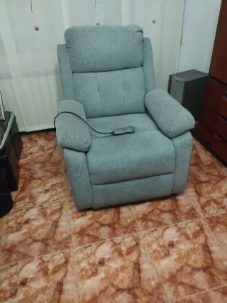 Poltrona relax con alzata grigia