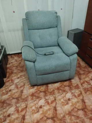 Poltrona relax con alzata grigia